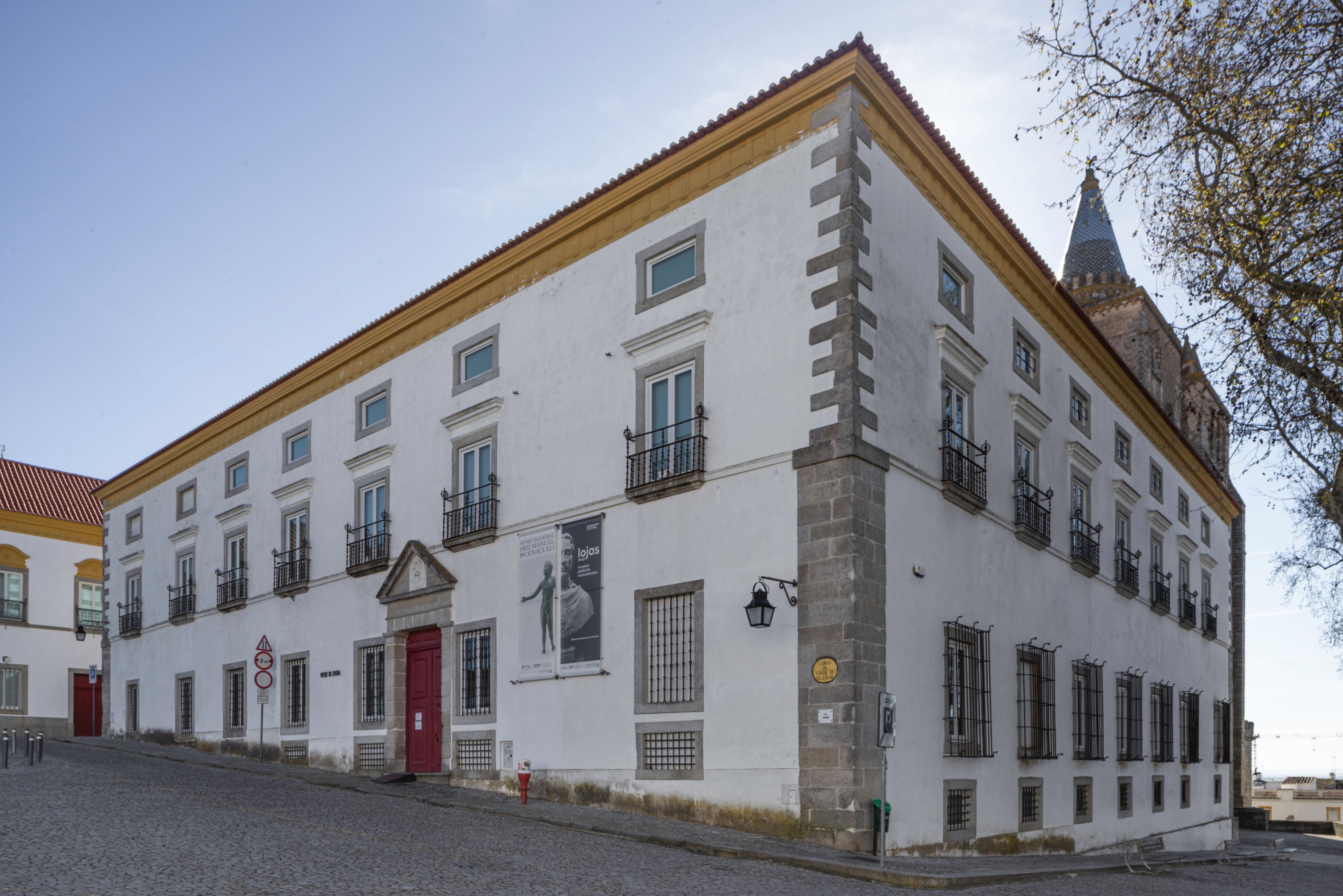 Fachada do Museu de Évora. José Manuel Rodrigues.jpg